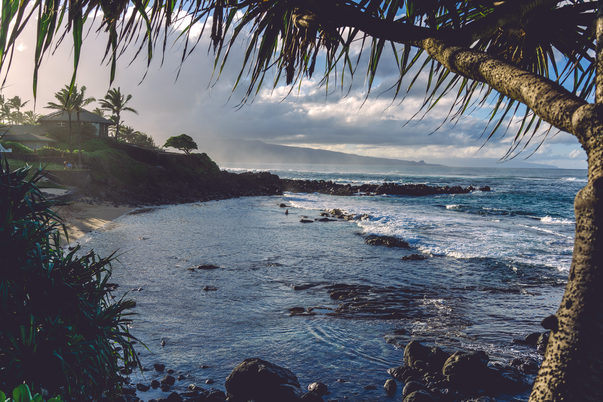 kahakuloa bay